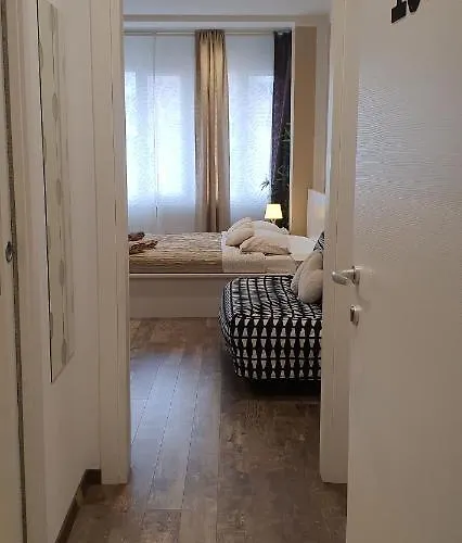 Bsuites Scrovegni Apartman *